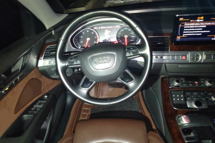 奥迪A8 2013款 A8L 45 TFSI quattro舒适型局部细节13