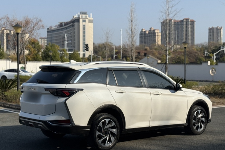 东风风神 奕炫GS 2021款 230T 自动追星版车身外观6007