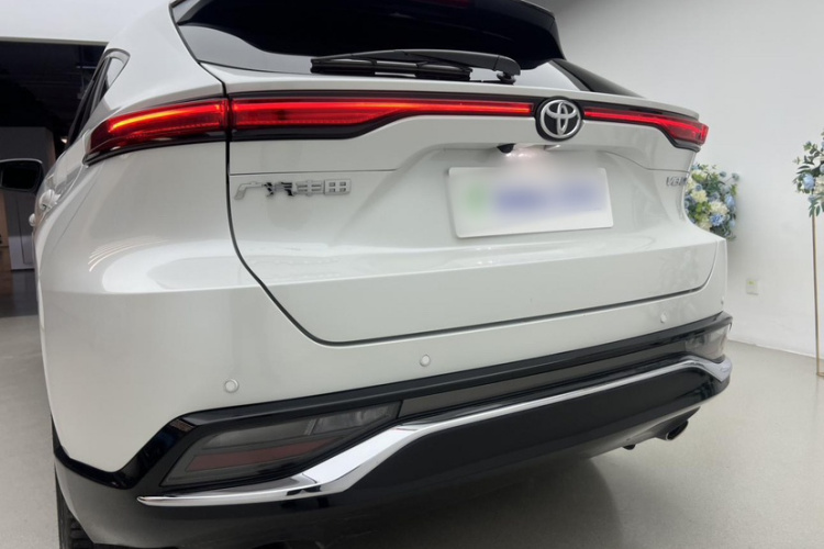 丰田 威飒 2023款 2.0L CVT两驱尊贵版车身外观6006