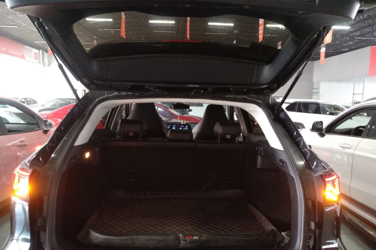 思皓QX 2022款 300T DCT探月版局部细节23