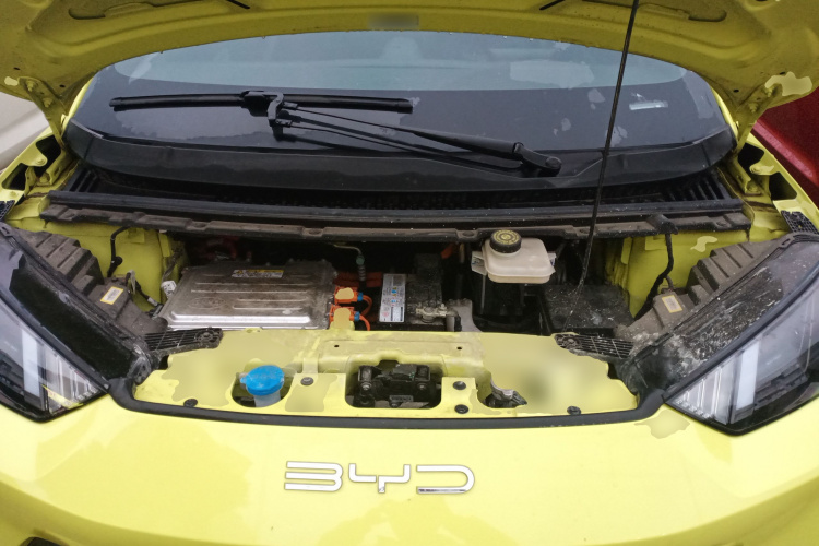 比亚迪 海鸥 2023款 飞翔版机舱底盘24