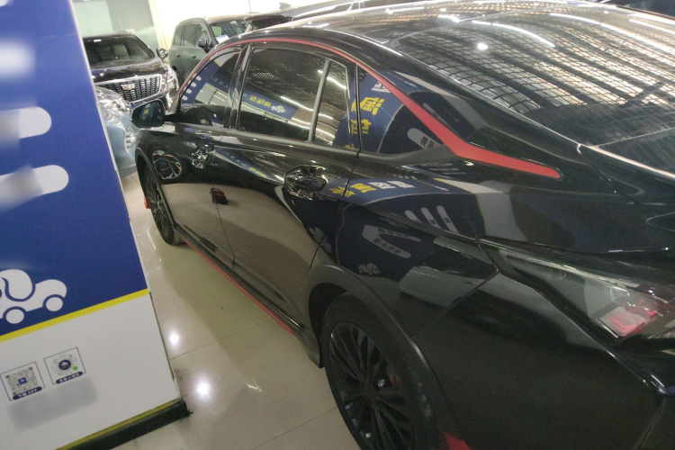 东风风神 奕炫MAX 2021款 1.5T 暗夜锋芒版车身外观6003