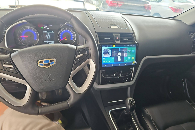 吉利汽车 帝豪 2016款 三厢 1.5L 手动向上版中控内饰7003