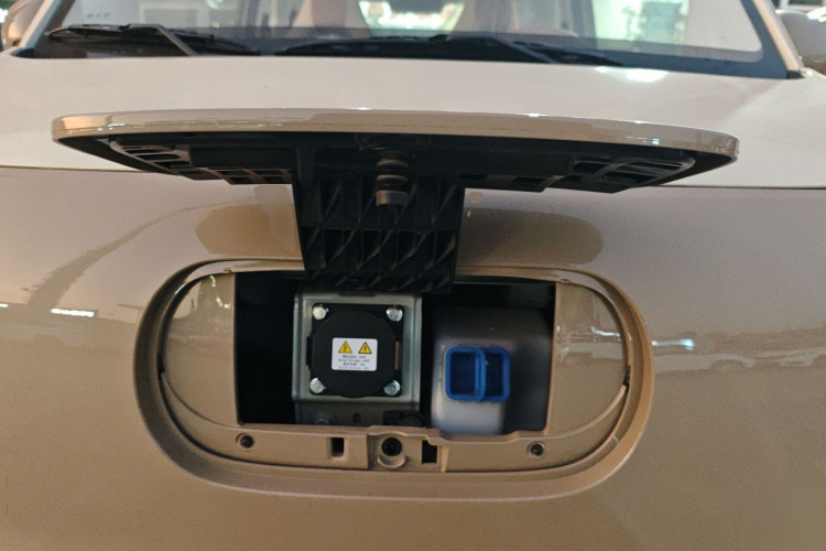 奔腾小马 2026款 222km 炫彩马机舱底盘24