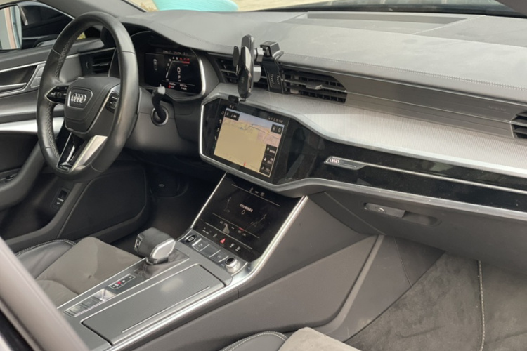 奥迪A6L 2024款 40 TFSI 豪华动感型中控内饰7003