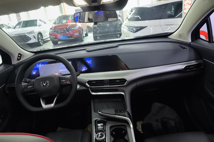 长安UNI-T 2020款 1.5T 旗舰型中控内饰7002