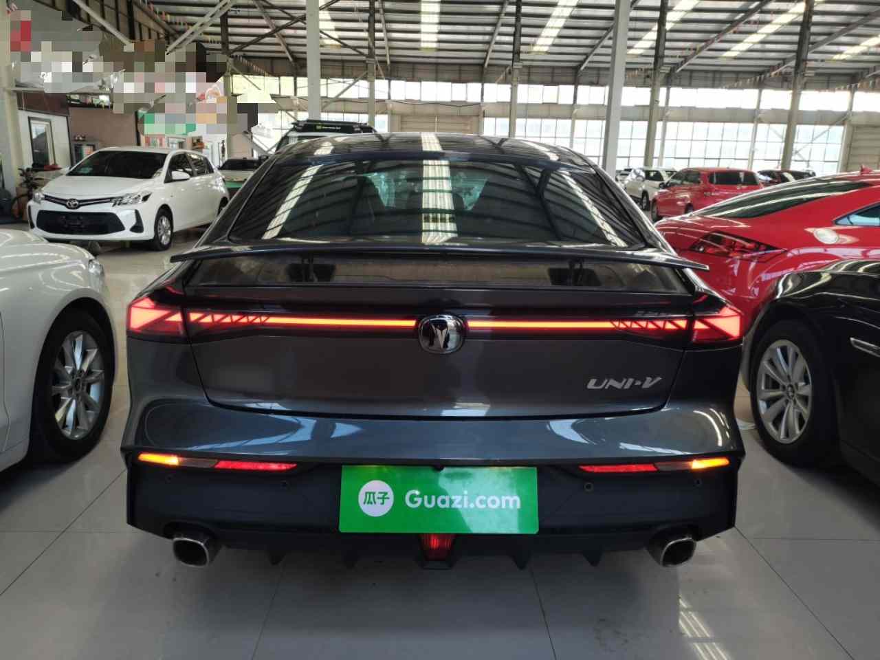 长安UNI-V 2023款 1.5T 尊贵型(4)