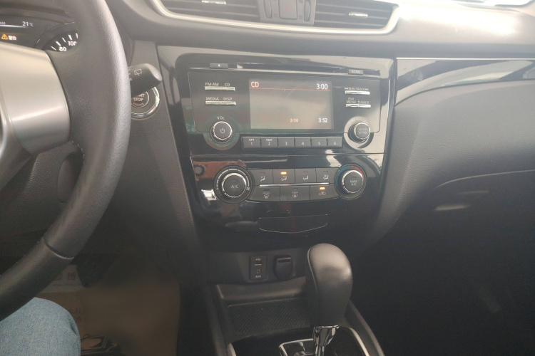 日产 逍客 2016款 2.0L CVT豪华版局部细节16