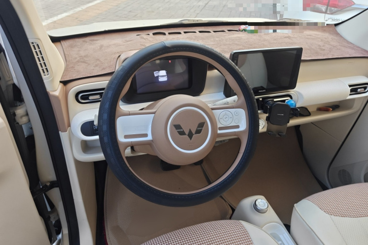 五菱汽车 宏光MINIEV 2024款 第三代 215km 青春版中控内饰13