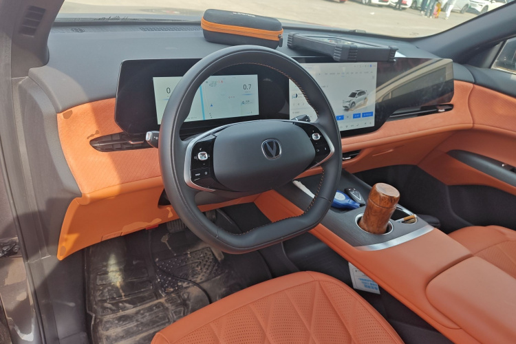 长安CS75 PLUS 2025款 第四代 1.5T 新蓝鲸 智慧尊享型中控内饰7002