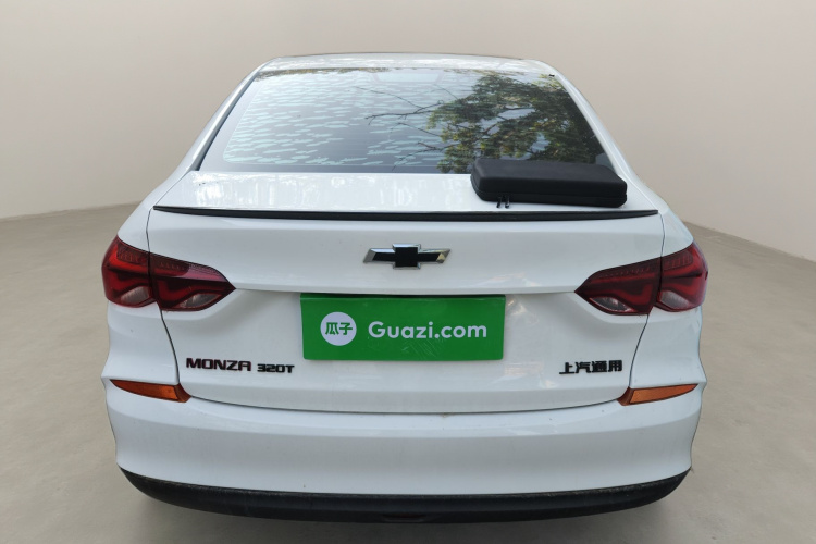 雪佛兰 科鲁泽 2020款 轻混 Redline 320T 双离合欢快版车身外观6