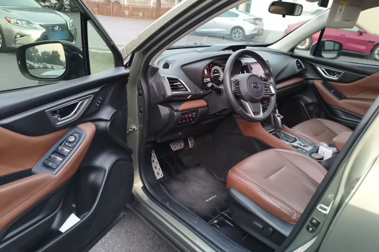 斯巴鲁 森林人 2019款 2.0i 智擎旗舰版EyeSight中控内饰20