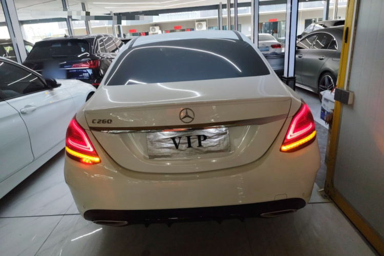 奔驰C级 2021款 C 260 星耀臻藏版车身外观6