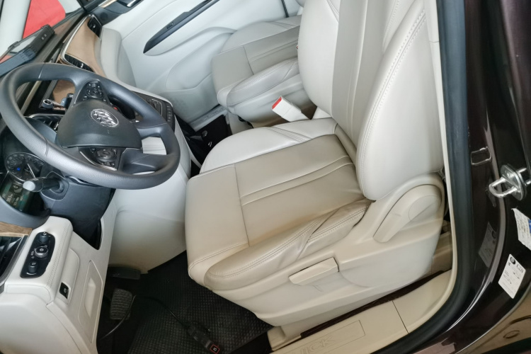 别克GL8 2017款 ES 28T 舒适型 国V局部细节19