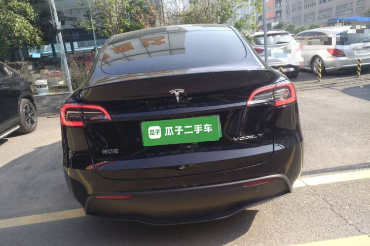 特斯拉 Model Y 2022款 改款 后轮驱动版车身外观6004