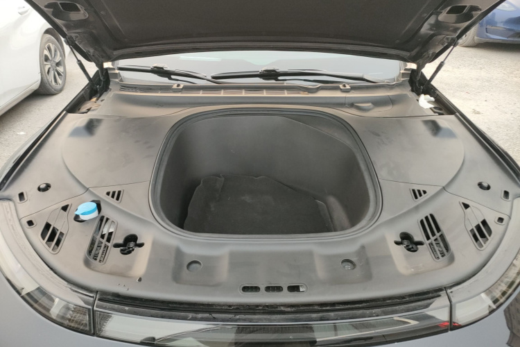 小鹏P7 2022款 562E性能版局部细节24