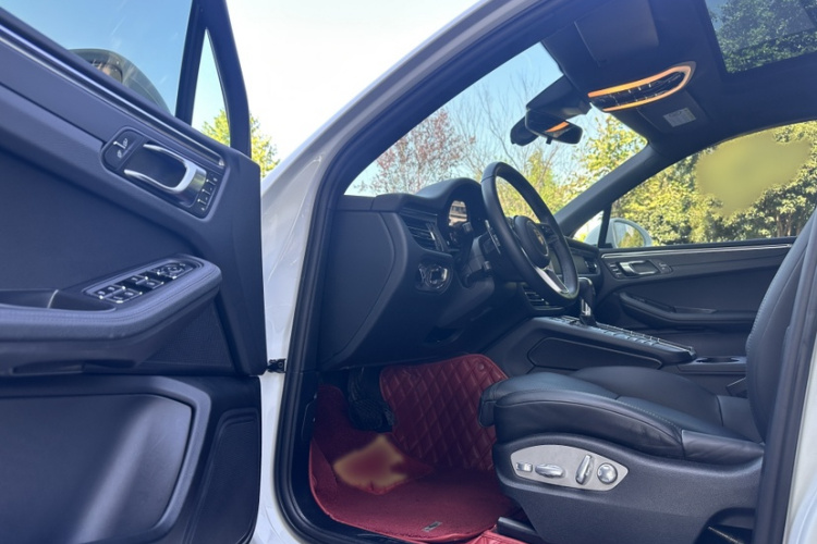 保时捷 2021款 Macan 2.0T中控内饰7005