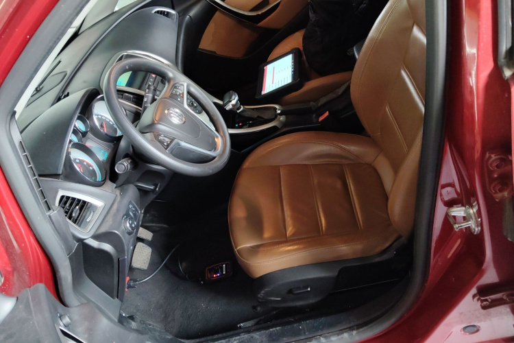 别克 英朗 2013款 GT 1.8L 自动时尚版局部细节19