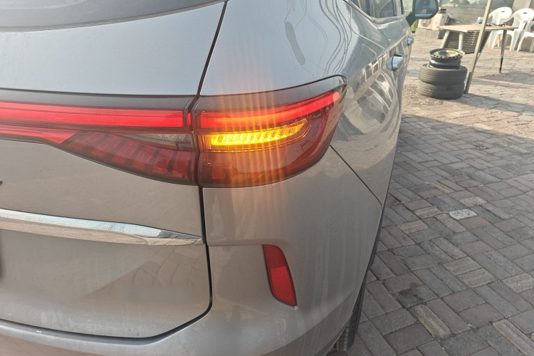 哈弗H6 2021款 第三代 1.5T 自动两驱Pro车身外观9