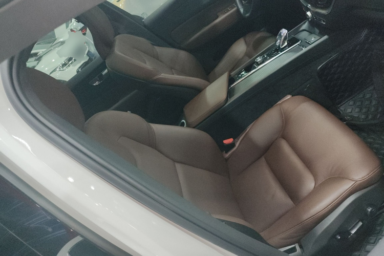 沃尔沃XC60 2024款 B5 四驱智逸豪华版局部细节41