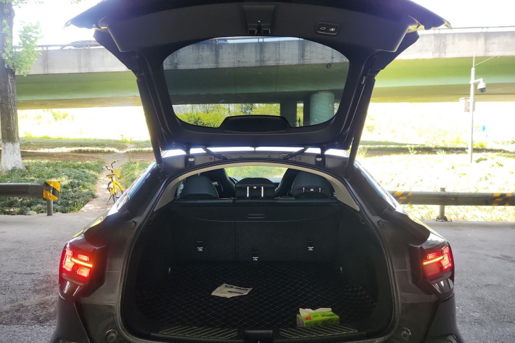 领克05 2022款 2.0TD 两驱耀Halo中控内饰23