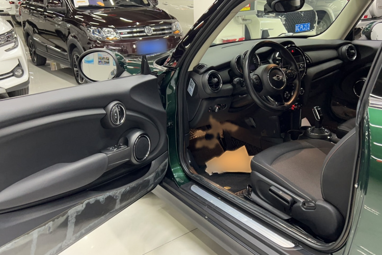 MINI 2018款 1.5T ONE PLUS中控内饰7001
