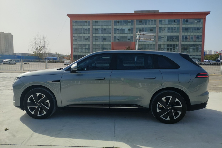 星途 星纪元 ET 2024款 增程 200 Pro车身外观6003