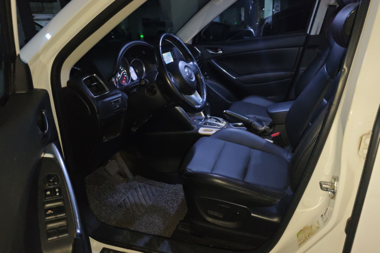 马自达CX-5 2013款 2.0L 自动四驱尊贵型中控内饰20