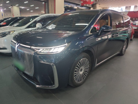 岚图汽车 岚图梦想家 2025款 PHEV 四驱尊贵鲲鹏版