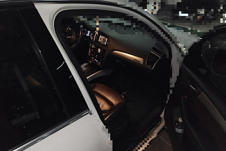 奥迪Q5 2016款 40 TFSI 技术型局部细节9005