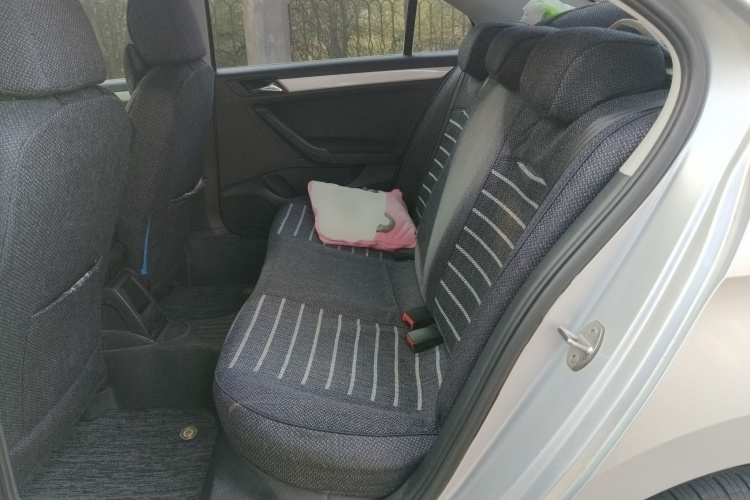 大众 捷达 2015款 质惠版 1.6L 自动舒适型中控内饰21