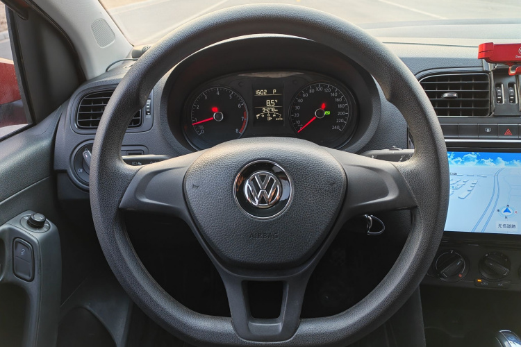 大众 Polo 2016款 1.4L 自动风尚型中控内饰7004