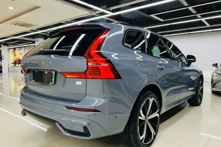 沃尔沃XC60新能源 2022款 T8 插电混动 四驱智远运动版车身外观6006