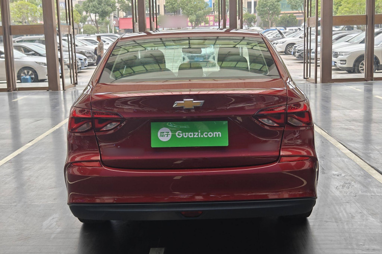 雪佛兰 科鲁泽 2022款 320 自动悦享天窗版车身外观6003