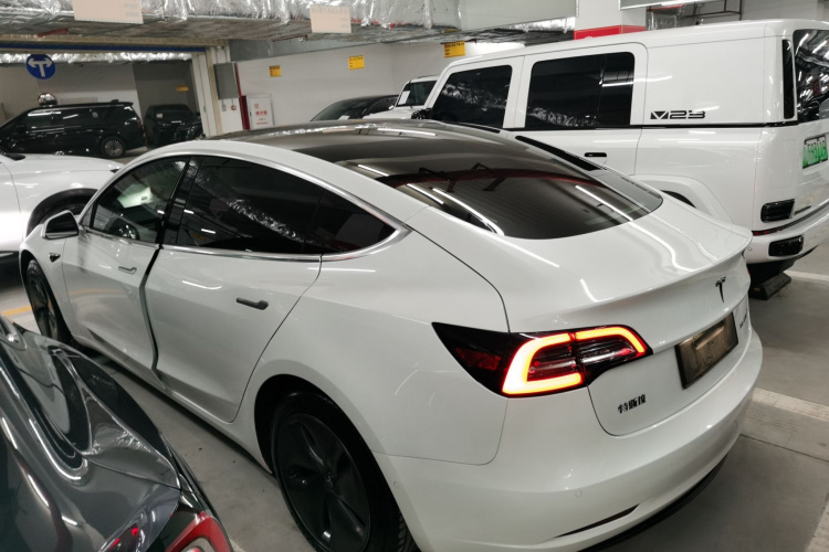 特斯拉 Model 3 2020款 改款 标准续航后驱升级版车身外观6003