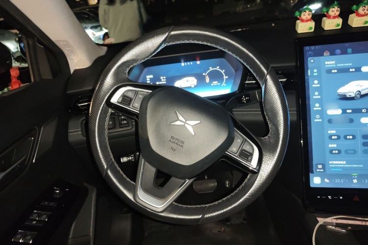 小鹏G3 2020款 520i 智享版中控内饰13