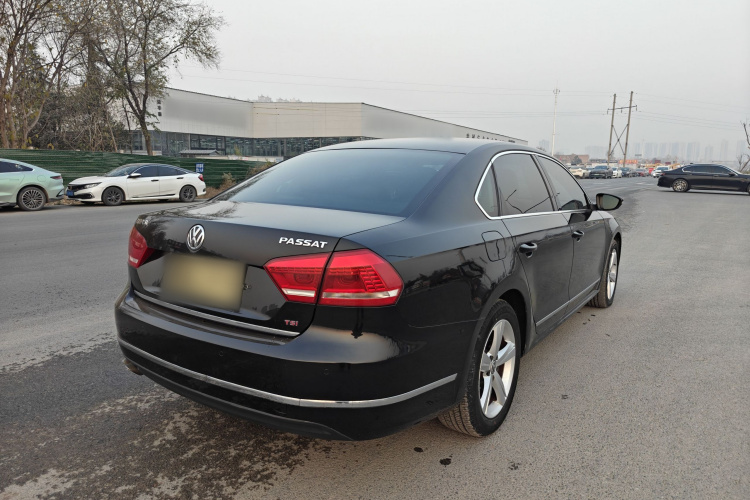 大众 帕萨特 2013款 2.0TSI DSG至尊版车身外观6005