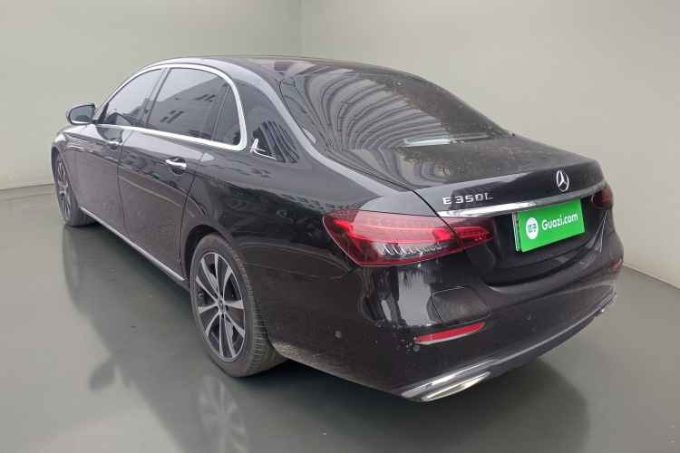 奔驰E级新能源 2022款 改款 E 350 e L 插电式混合动力轿车车身外观5