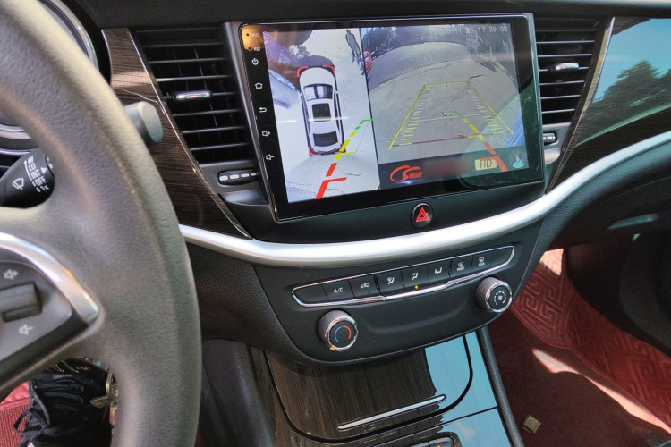 别克 威朗 2019款 三厢 20T 双离合领先型局部细节16