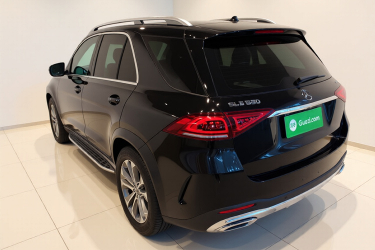 奔驰GLE 2022款 GLE 350 4MATIC 时尚型车身外观5