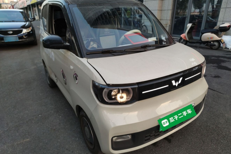 五菱汽车 宏光MINIEV 2022款 马卡龙臻享款 磷酸铁锂车身外观3