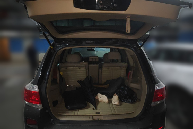 丰田 汉兰达 2012款 2.7L 两驱7座豪华版中控内饰23