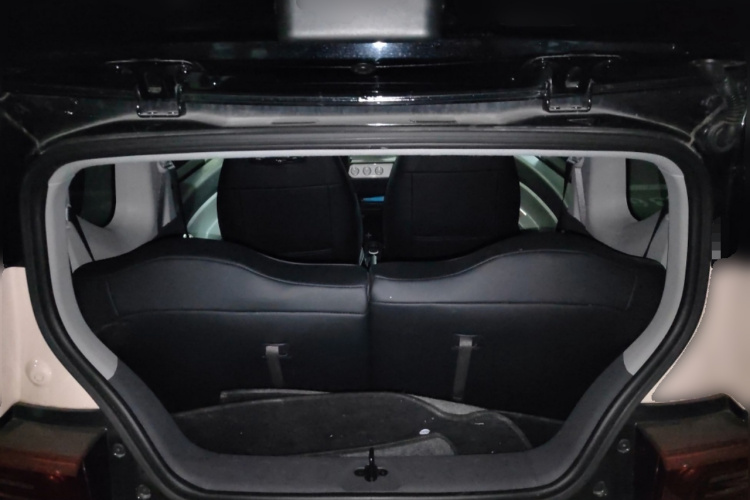 五菱汽车 宏光MINIEV 2022款 马卡龙臻享款 磷酸铁锂中控内饰23