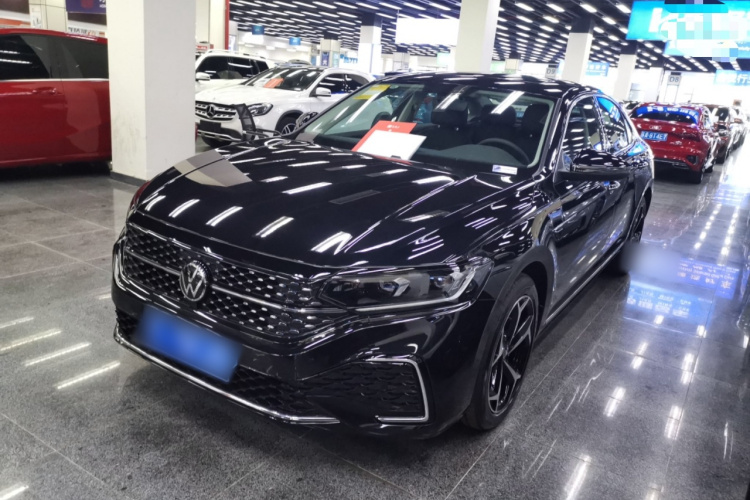 大众 帕萨特 2024款 330TSI 星空精英版车身外观1