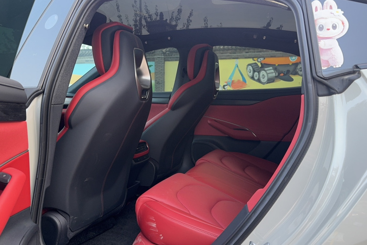 小米汽车 小米SU7 2024款 后驱长续航智驾版中控内饰7006