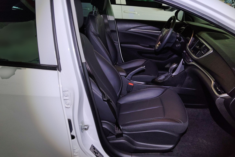 别克 英朗 2021款 改款 典范 1.5L 自动精英型局部细节41