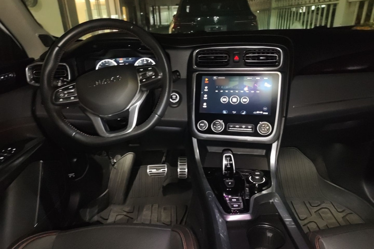 领克01 2017款 2.0T 四驱劲Pro版中控内饰7002