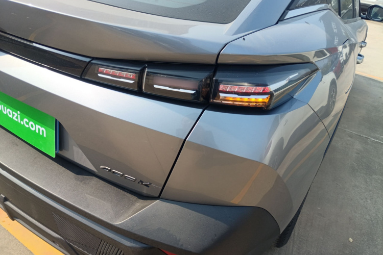 标致408X 2023款 引力版车身外观6006