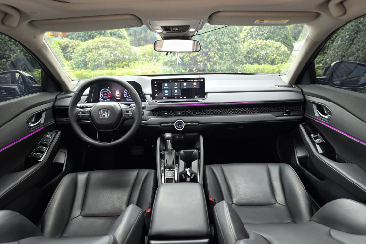 本田 雅阁 2025款 260TURBO 豪华版中控内饰7001