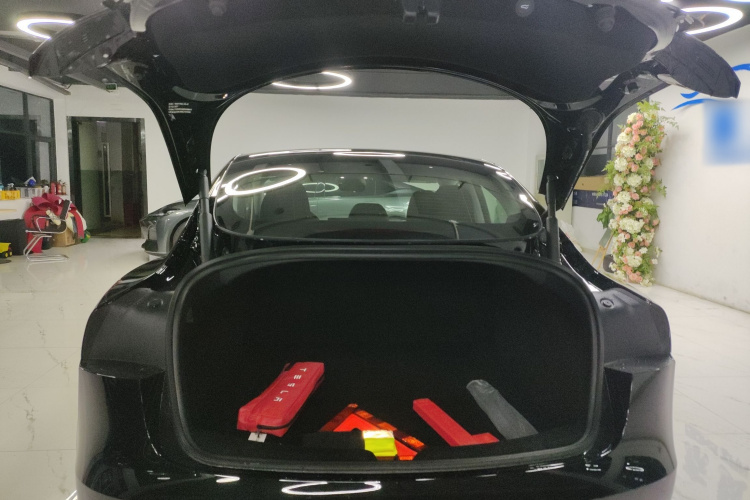 特斯拉 Model 3 2025款 改款 长续航全轮驱动版局部细节23